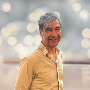 Dr George Manoliadis